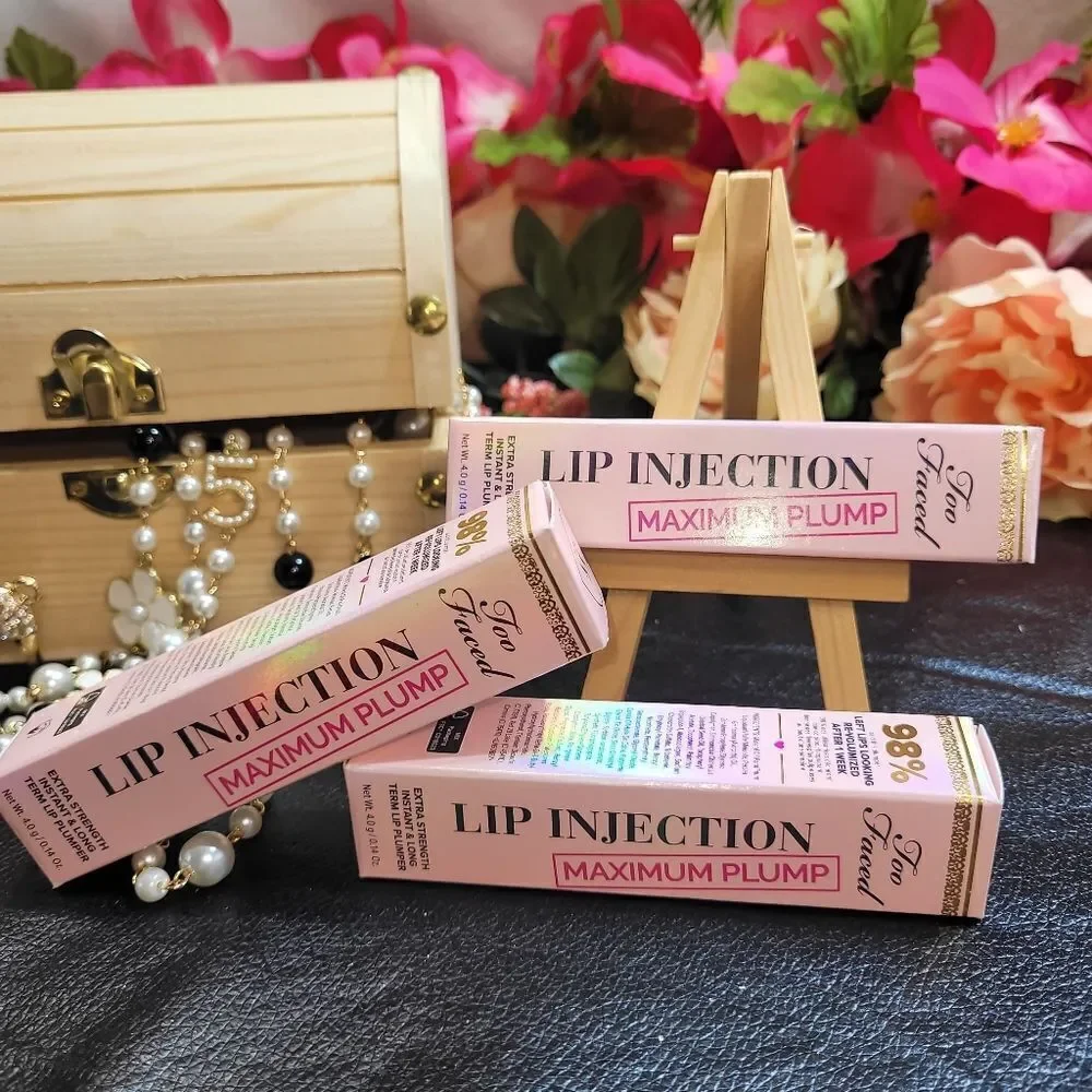 New Too Faced Lip Injection Maximum Plump Extra-Strength Lip Plumping Gloss